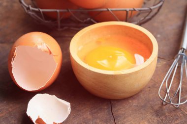 yumurta sarısı ile taze