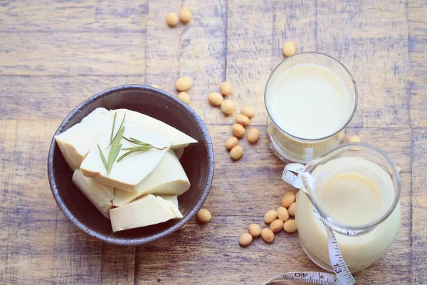 Soya sütü soya ile