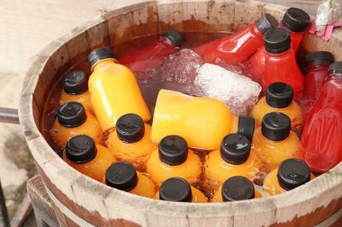 çilek ile portakal suyu