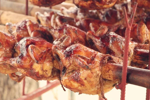 Grilled chicken in market — Stock Photo, Image