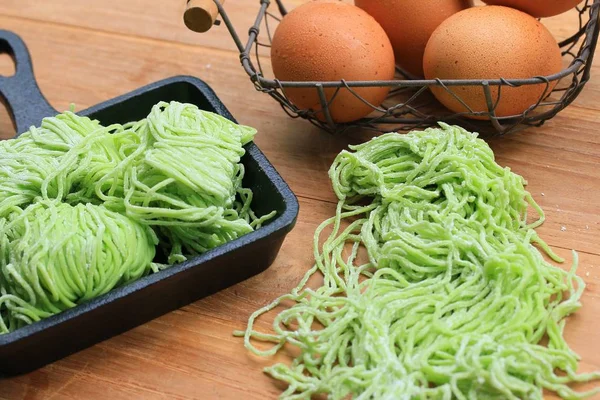 Green jade egg noodles — Stock Photo, Image