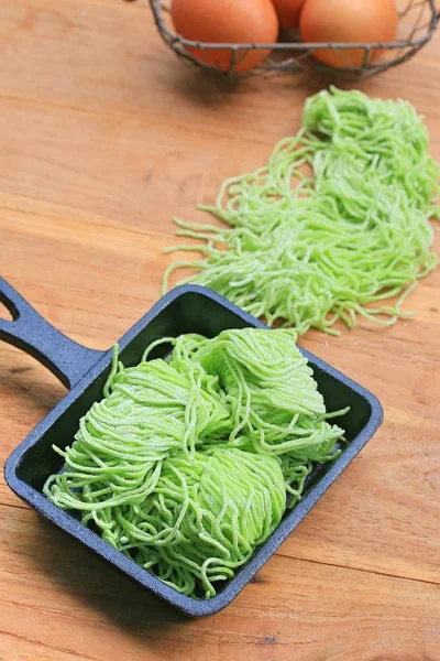 green jade egg noodles