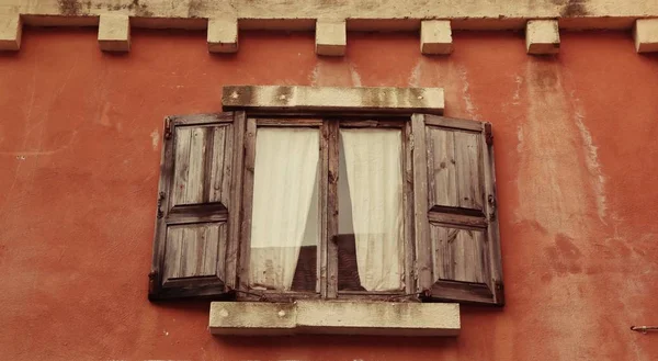 Costruzione di finestre l'annata — Foto Stock