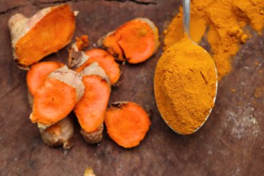 Zerdeçal tozu ile taze