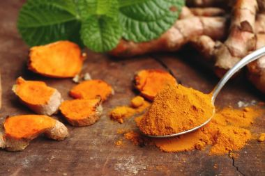 Zerdeçal tozu ile taze