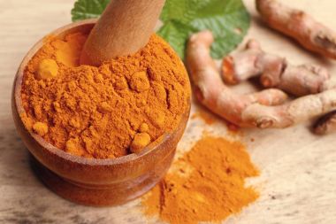 Zerdeçal tozu ile taze