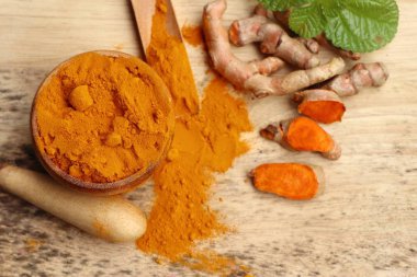 Zerdeçal tozu ile taze