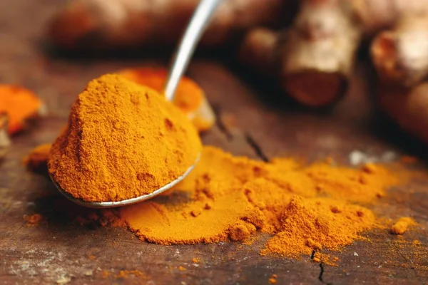 Zerdeçal tozu ile taze