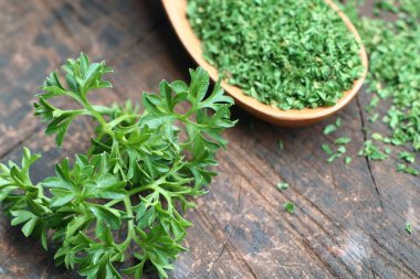 Kuru ot maydanoz yaprakları