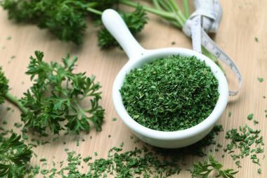 Kuru ot maydanoz yaprakları