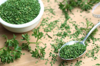 Kuru ot maydanoz yaprakları