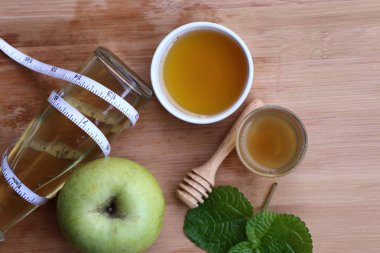 elma sirkesi bal ile