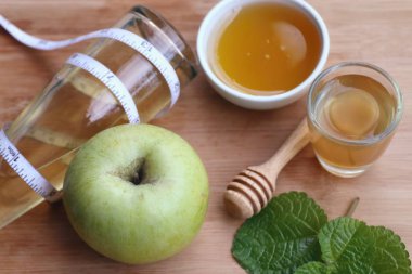 elma sirkesi bal ile