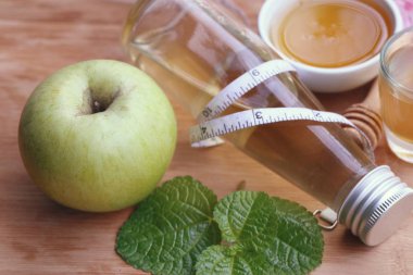 elma sirkesi bal ile