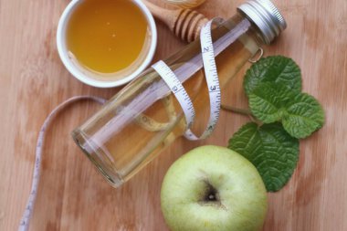 elma sirkesi bal ile