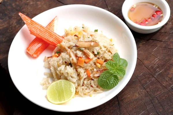 Fried rice with crab — Stock Photo, Image