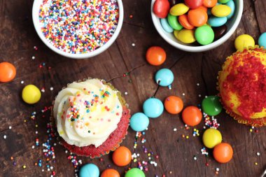 kek ve çikolata renkli kaplama