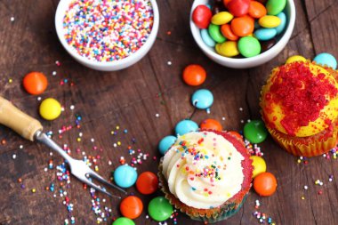 kek ve çikolata renkli kaplama