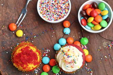 kek ve çikolata renkli kaplama