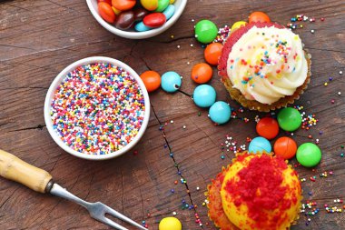 kek ve çikolata renkli kaplama