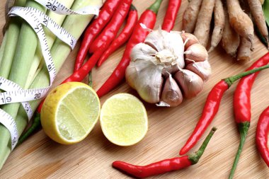 Baharatlı çorba - bitkisel maddeler Tayland gıda