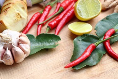 Baharatlı çorba - bitkisel maddeler Tayland gıda