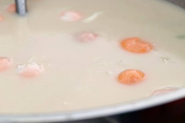 Hindistan cevizi sütü tatlı