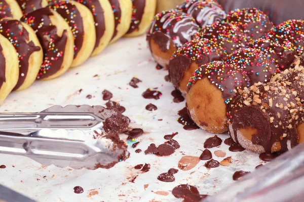 Donuts en la calle carretera — Foto de Stock