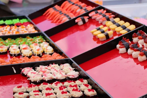 Sushi en el mercado — Foto de Stock