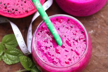 Dragon meyve suyu smoothies