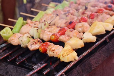 Bar-BQ veya barbekü ızgara et