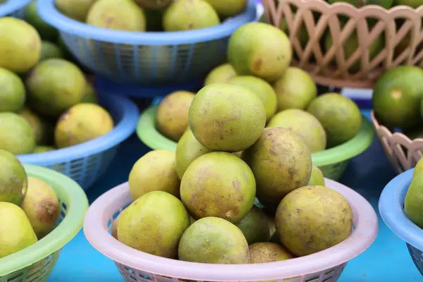 Citron på marknaden — Stockfoto