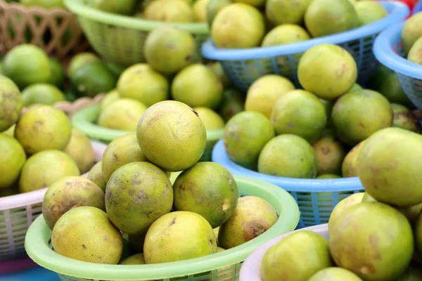 Citron på marknaden — Stockfoto