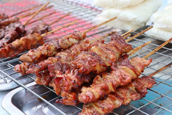 sokak Road kavrulmuş domuz eti