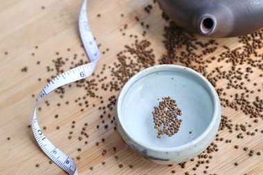 Perilla frutescens tohum çay ile