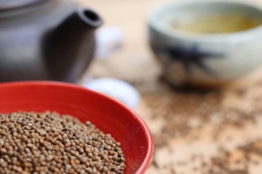 Perilla frutescens tohum çay ile