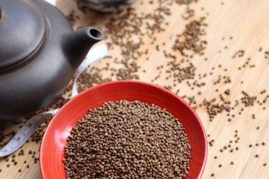 Perilla frutescens tohum çay ile