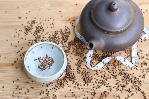 Perilla frutescens tohum çay ile