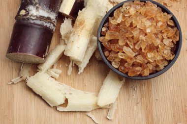 Şeker kamışı pekmezi ile