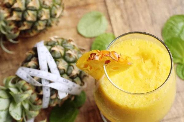 Pineapple smoothies with fresh — Stock Photo, Image