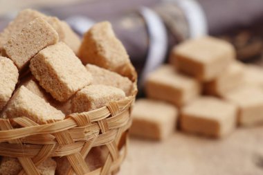 Organik şeker kamışı küpleri