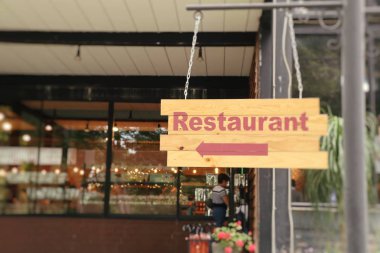 Park Restoran işareti