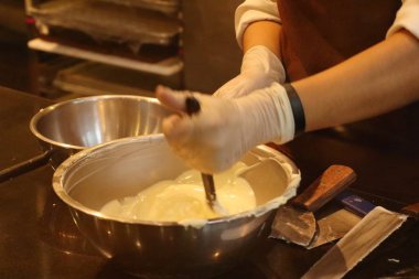 Tatlı çikolata yapma