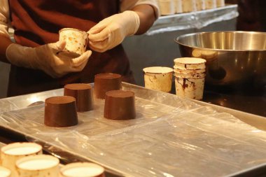 Tatlı çikolata yapma