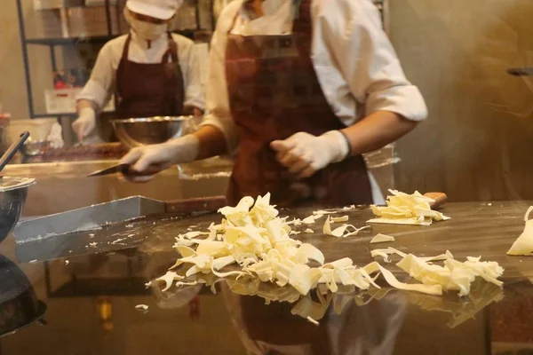 Tatlı çikolata yapma