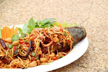 Baharatlı balık biber