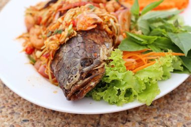 Baharatlı balık biber