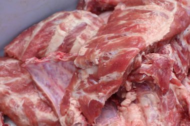 Domuz kaburga sos Marine 