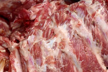 Domuz kaburga sos Marine 