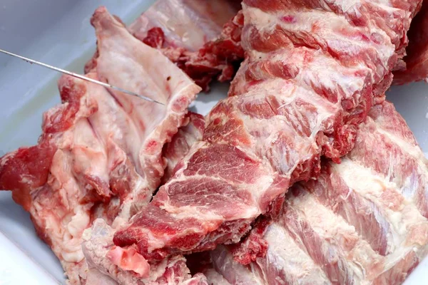 Costole grezze di carne di maiale — Foto Stock